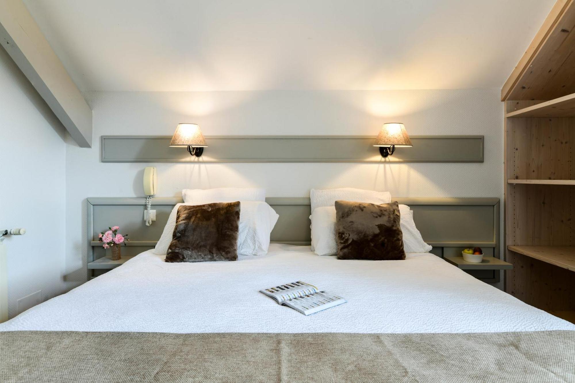 Logis Hotel Etchemaite Larrau Eksteriør billede