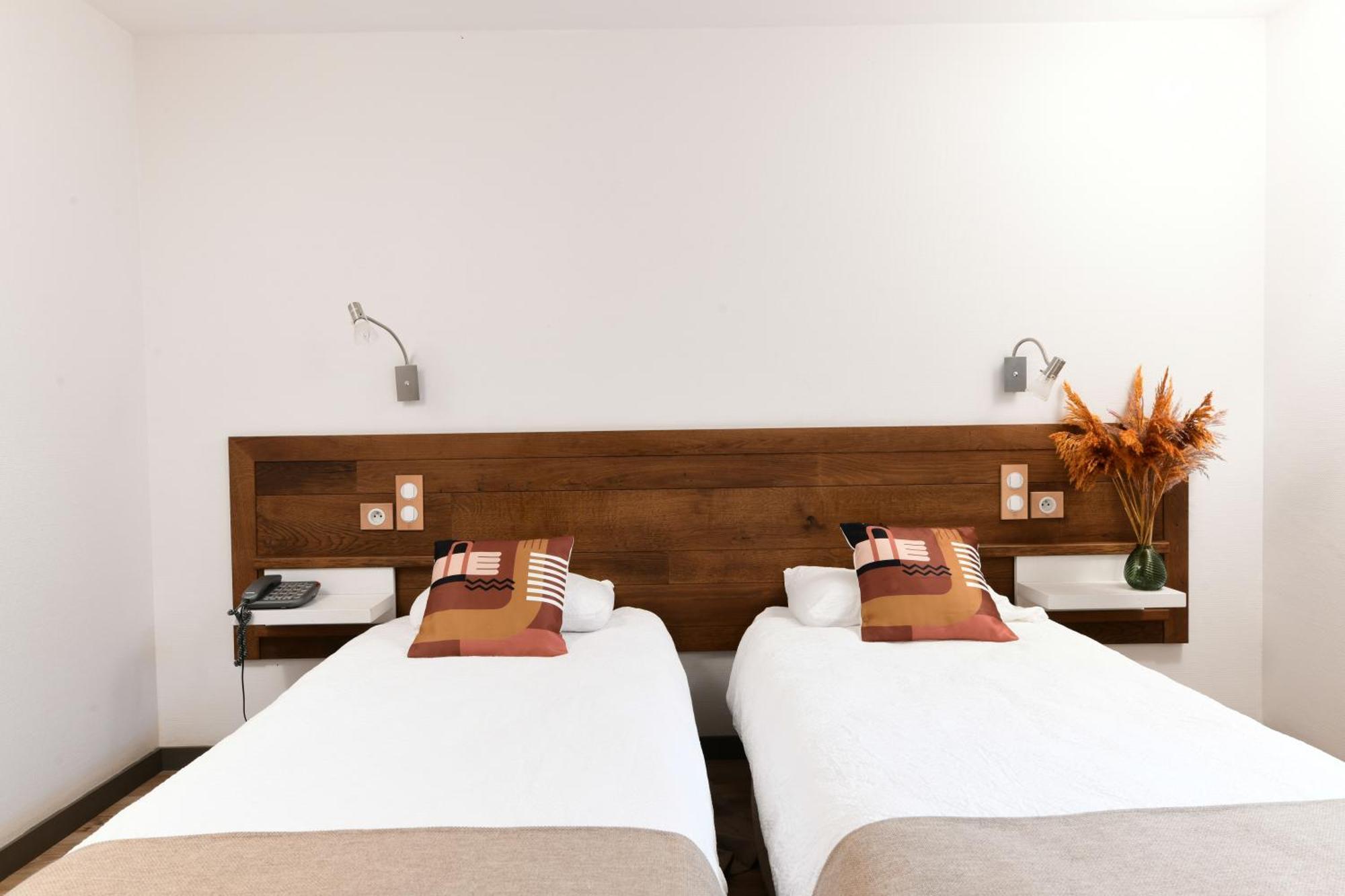 Logis Hotel Etchemaite Larrau Eksteriør billede